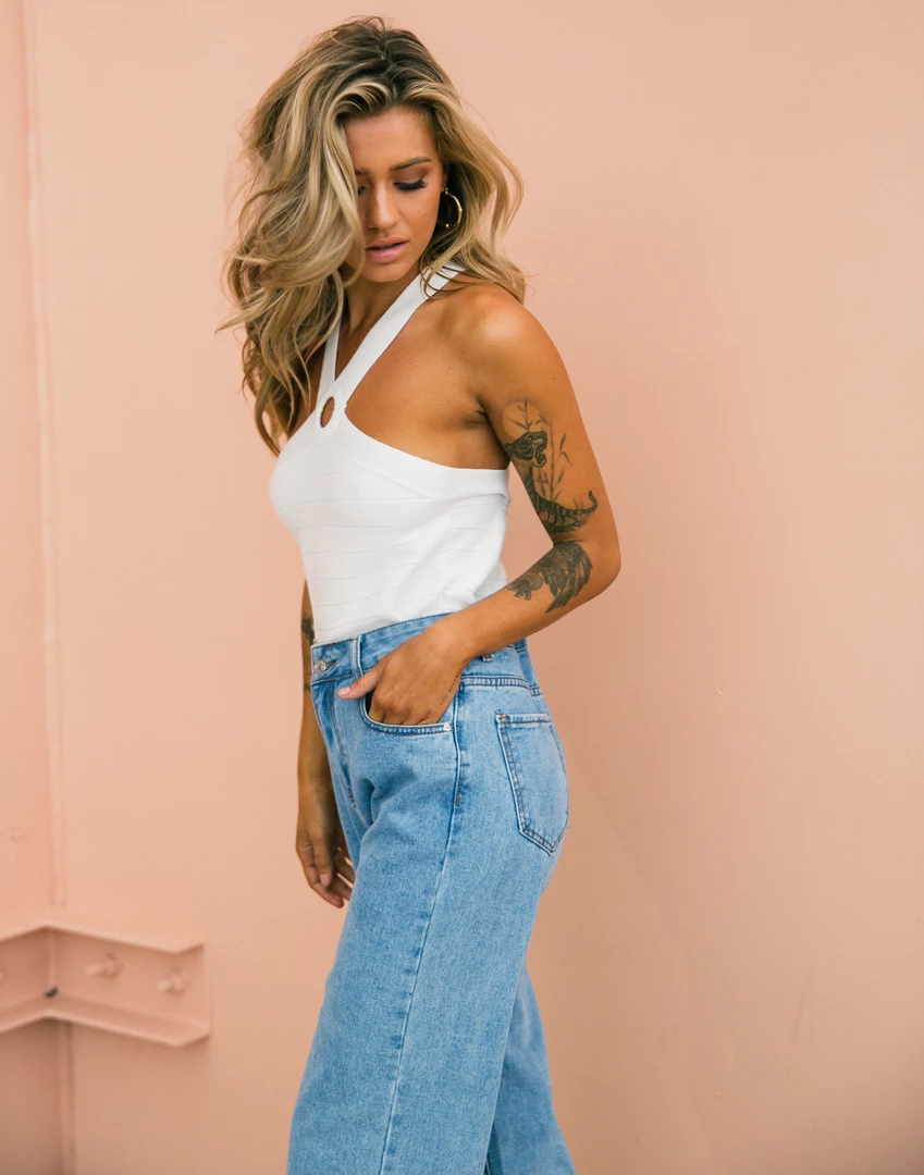 Into Fashion Dominique Crop Top (White) 2 Into Fashion Dominique Crop Top (White)