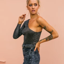 Oscar Street Tops Party Girl Crop Top (Black)