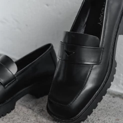 Therapy New Arrivals Royce Loafer (Black)