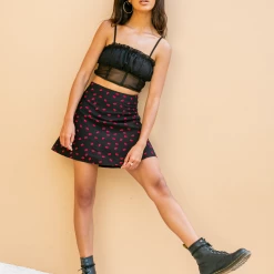 8 Birdies Emotion Crop Top (Black) Tops
