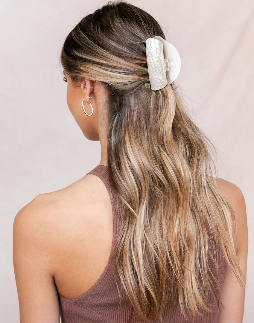 Charcoal Clothing The Cindy Hair Clip (Light Beige) Summer Edit 3 Charcoal Clothing The Cindy Hair Clip (Light Beige) Summer Edit