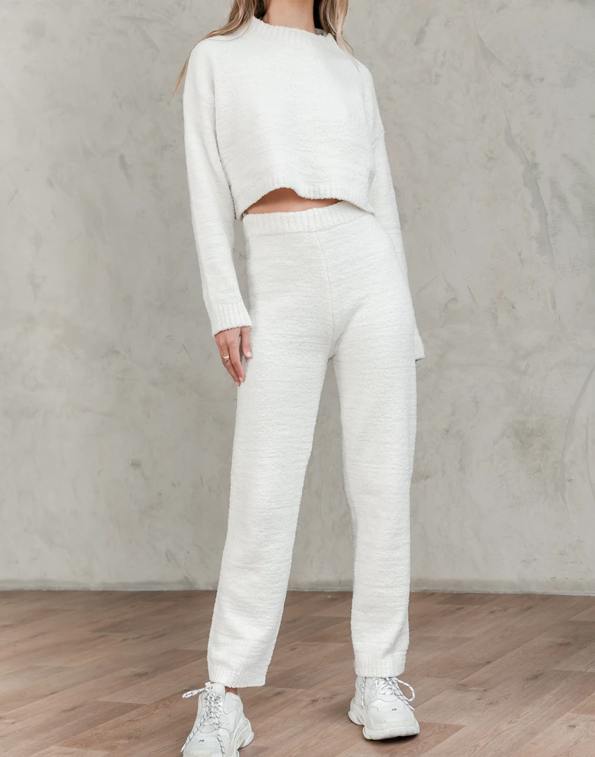 Pink Diamond Sets + Co-ords Jamie Pants (White) 4 Pink Diamond Sets + Co-ords Jamie Pants (White)