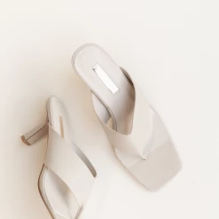 Accessories Ecuador Heels (Grey) By Billini