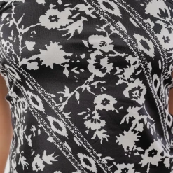 8 Birdies Abel Top (Black/White) 13 8 Birdies Abel Top (Black/White)