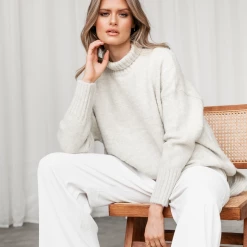 HQ Sunday Morning Knit (Grey)