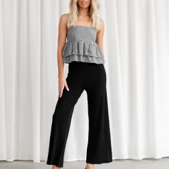 Yours Truly Tops Dafnee Crop Top (Black)