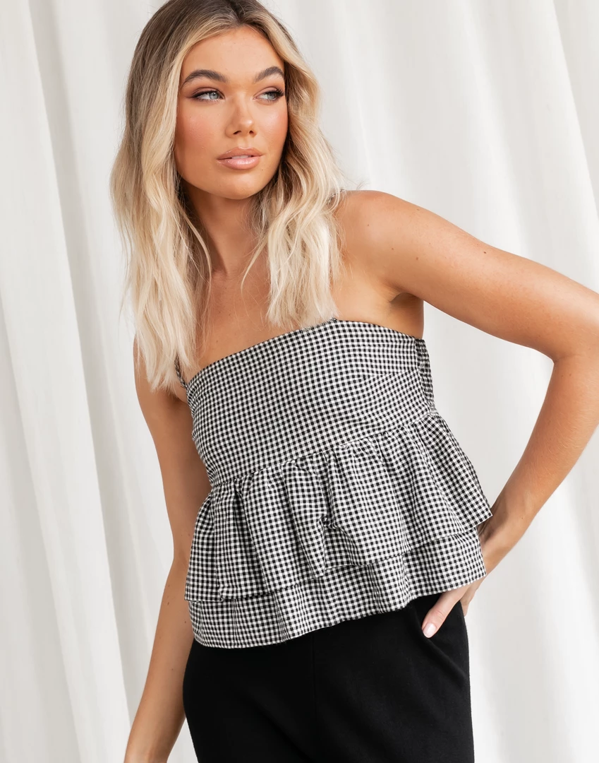 Yours Truly Tops Dafnee Crop Top (Black) 4 Yours Truly Tops Dafnee Crop Top (Black)