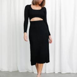 Main Squeeze Midi Dress (Black) - By Lioness Dresses