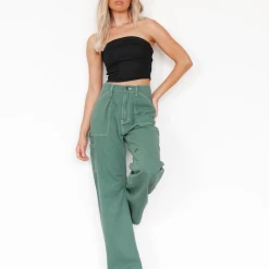 Alive Girl Tops Amara Strapless Crop Top (Black)