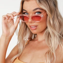 Angle Whispers Oscar Sunglasses Bold In Colour