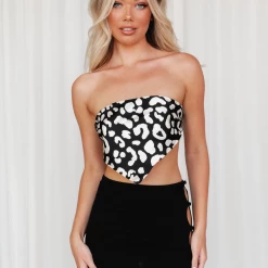 Rumor Tazmin Top (Black) Tops