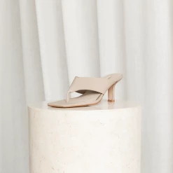 Accessories Ecuador Heels (Grey) By Billini