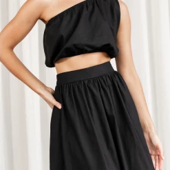 Pink Diamond Paxton Crop Top (Black)