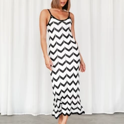 Pink Diamond Harli Maxi Dress Dresses 12 Pink Diamond Harli Maxi Dress Dresses