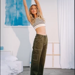 8 Birdies New Arrivals Twiggy Crop Top 10 8 Birdies New Arrivals Twiggy Crop Top