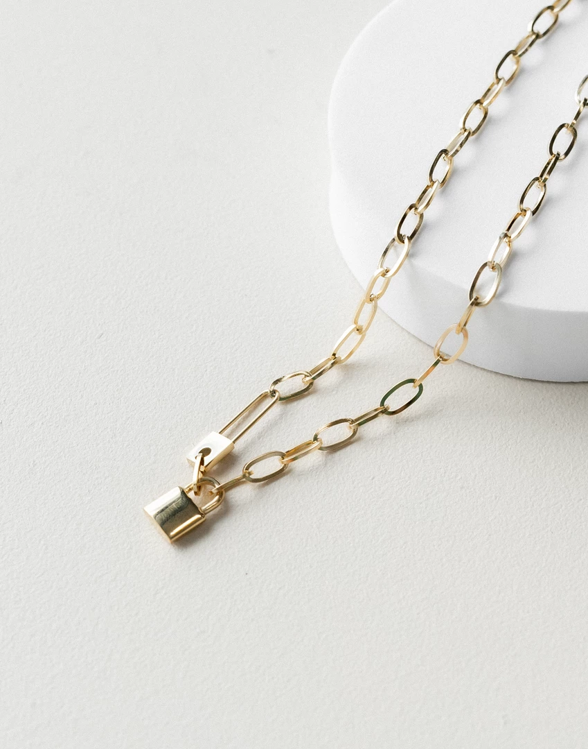 ANGEL WHISPERS New Arrivals Roman Necklace (Gold) 5 ANGEL WHISPERS New Arrivals Roman Necklace (Gold)