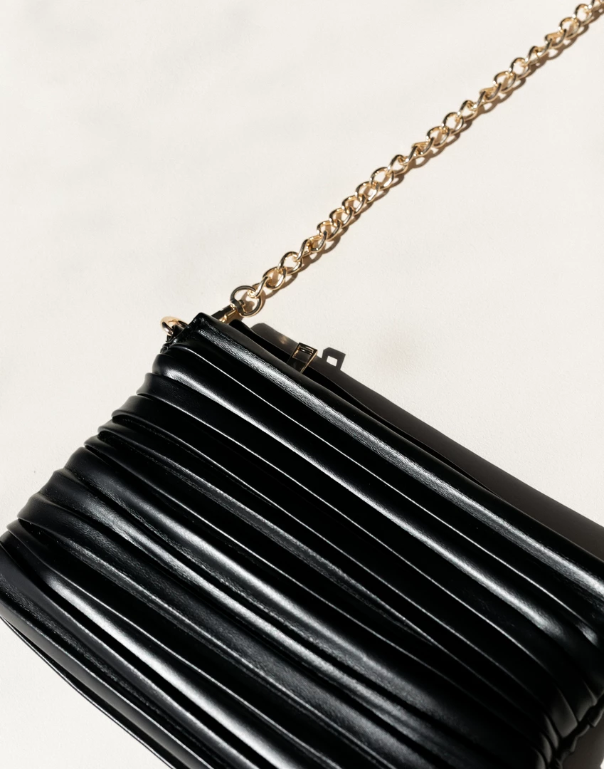 Billini New Arrivals Elora Cross Body Bag (Black) 3 Billini New Arrivals Elora Cross Body Bag (Black)