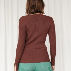 Red Berry Amora Long Sleeve Top (Brown)