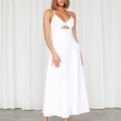 Thanne Zulu Maxi Dress (White) Dresses