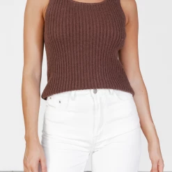 Pink Diamond Elliot Tank (Chocolate) New Arrivals