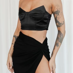 Charcoal Clothing Chloe Mini Skirt (Black)