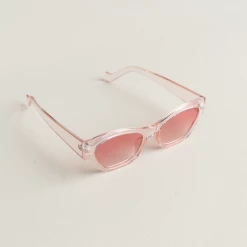 Angle Whispers Oscar Sunglasses Bold In Colour