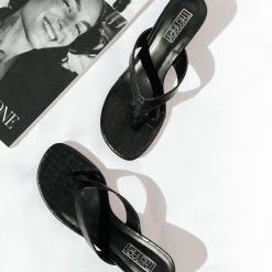 Therapy Mici Croc Mules (Black)