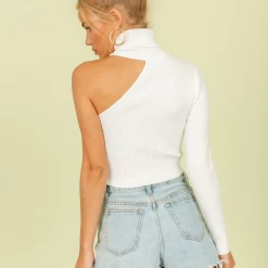 Red Berry Oliver Knit Top (White) Tops 12 Red Berry Oliver Knit Top (White) Tops