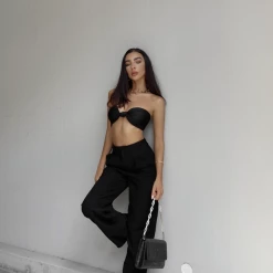 Rumor Tops Alexis Crop Top (Black)